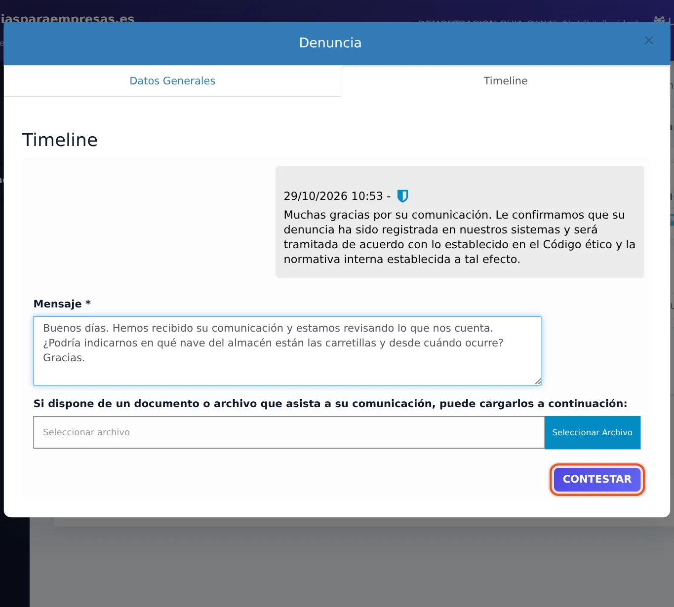 Pestaña Timeline: historial de mensajes, cuadro «Mensaje» y botón «CONTESTAR»